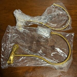 Ballard Designs Classic Drapery Tie backs brass set
Of 2 curtain hold backs new